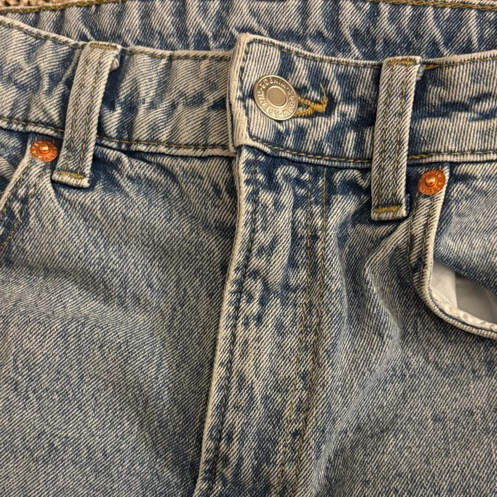 Vintage Distressed Women Jeans - Picture 4 of 4